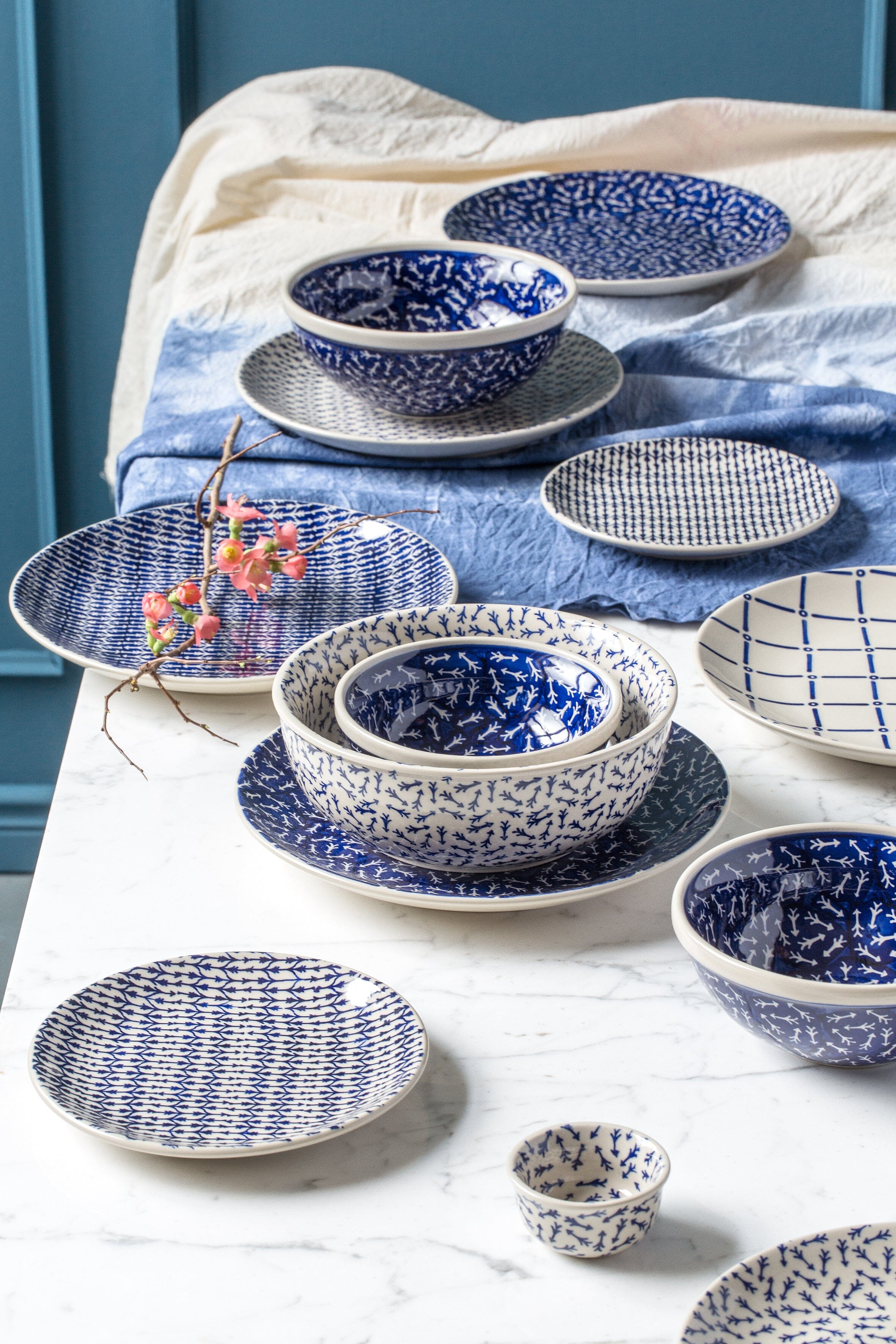 Plate, Round, Dessert, 7.25" in "Kitty Cat Path" by Manufaktura | T131T-KOT6 - Image 4