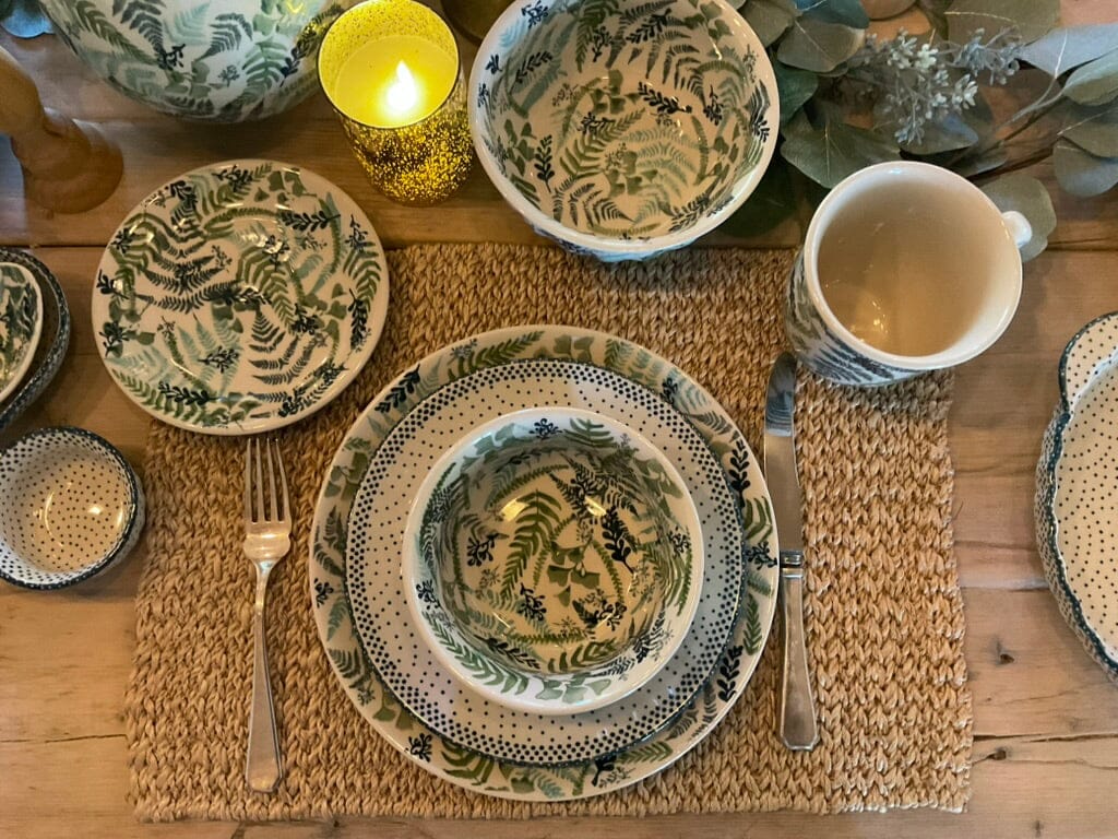 Plate, Round, Dessert, 7.25" in "Misty Green - Solid Rim" by Manufaktura | T131U-61ZA - Image 3